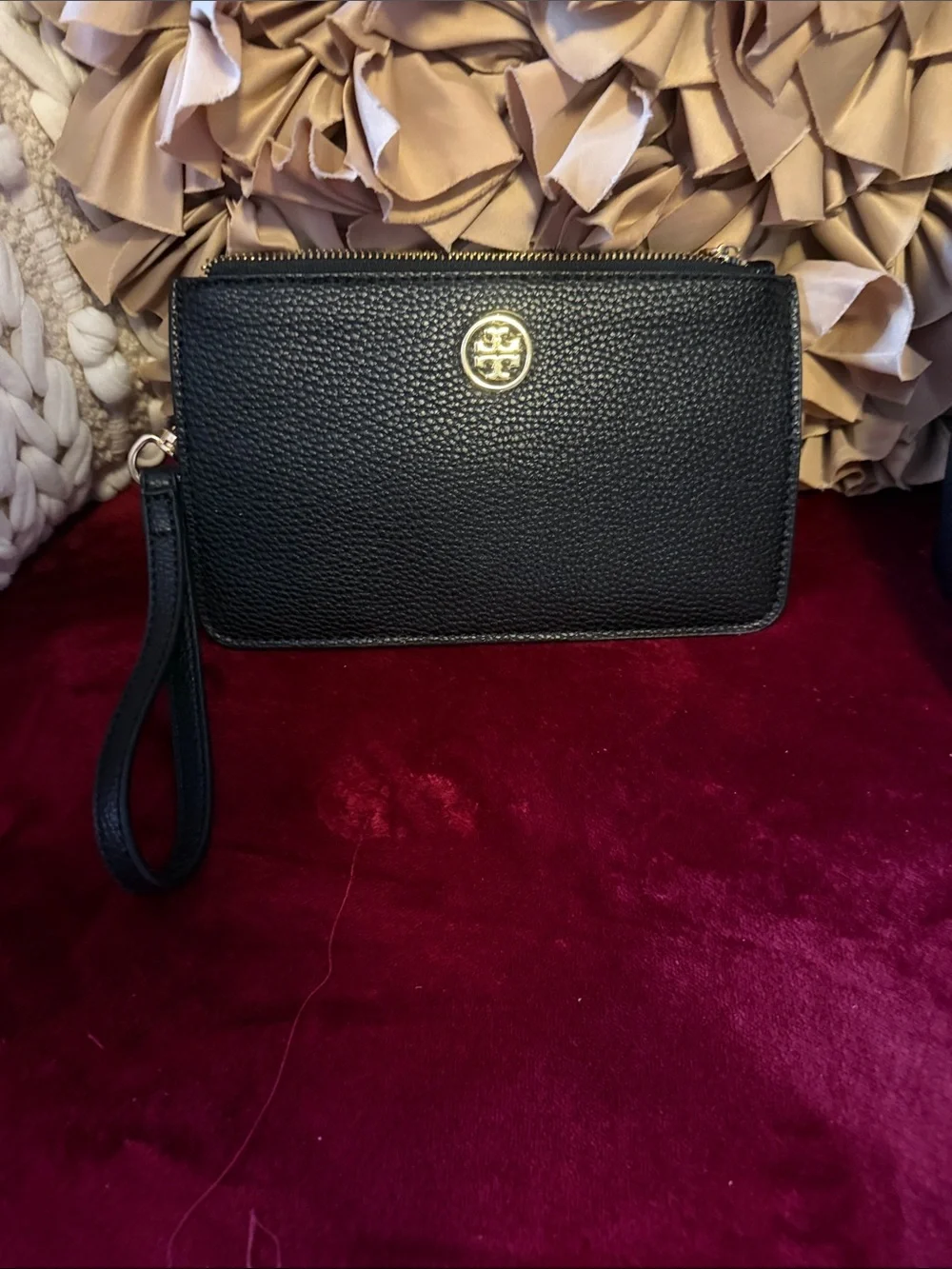 Tory Burch Black Pebbled Leather Zip Wristlet with Gold Logo NWOT